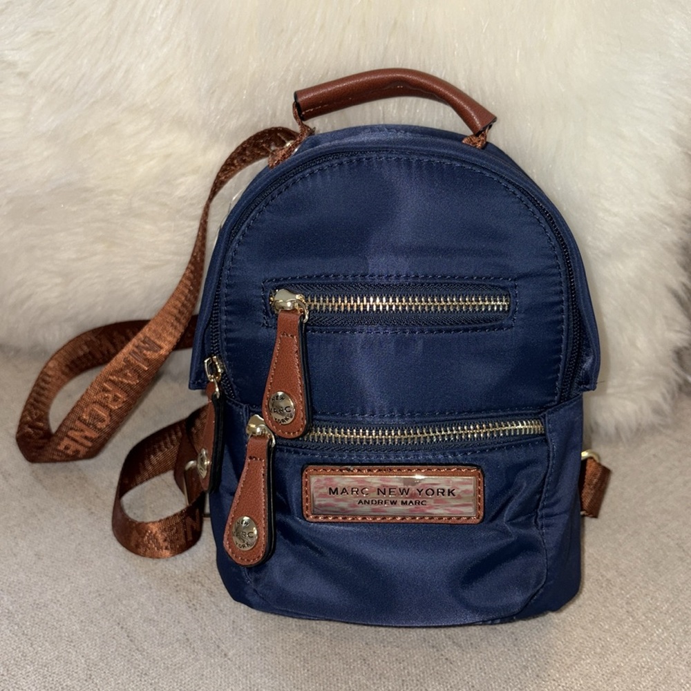 New w/Tags Marc New York Andrew Marc Navy Mini Zipper Backpack - Picture 16 of 16